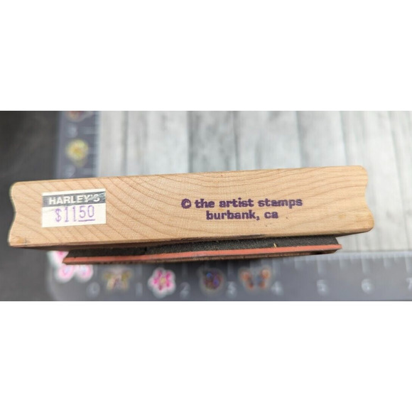 The Artist Stamps Lion Cub Detailed Lying On Log Rubber Stamp Wood #E24 - Picture 3 of 3